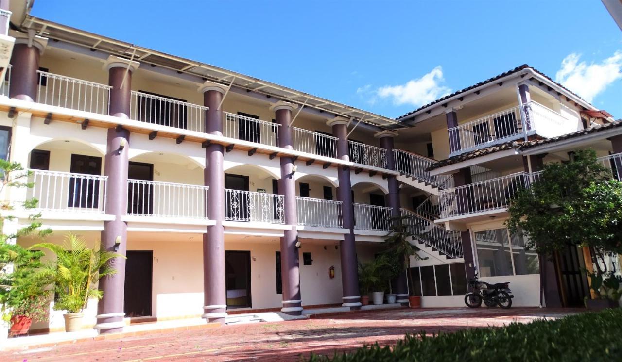 Hotel Jardines Del Centro San Cristóbal de Las Casas Buitenkant foto