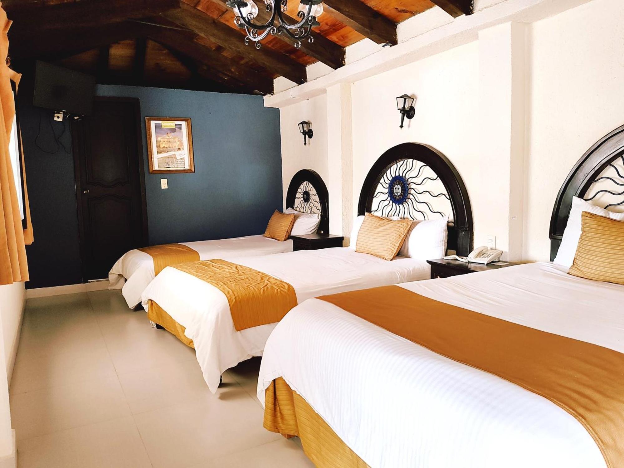 Hotel Jardines Del Centro San Cristóbal de Las Casas Buitenkant foto