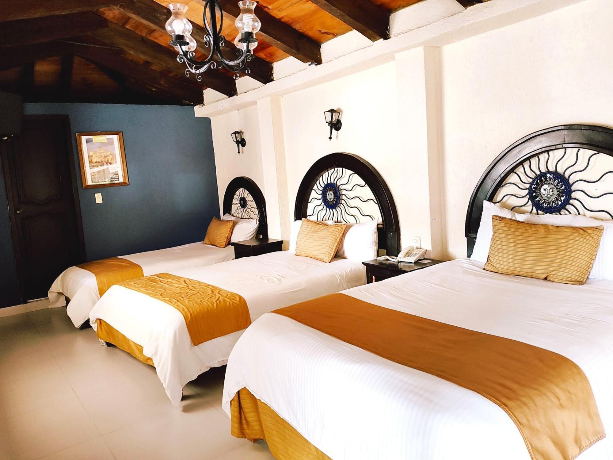 Hotel Jardines Del Centro San Cristóbal de Las Casas Buitenkant foto