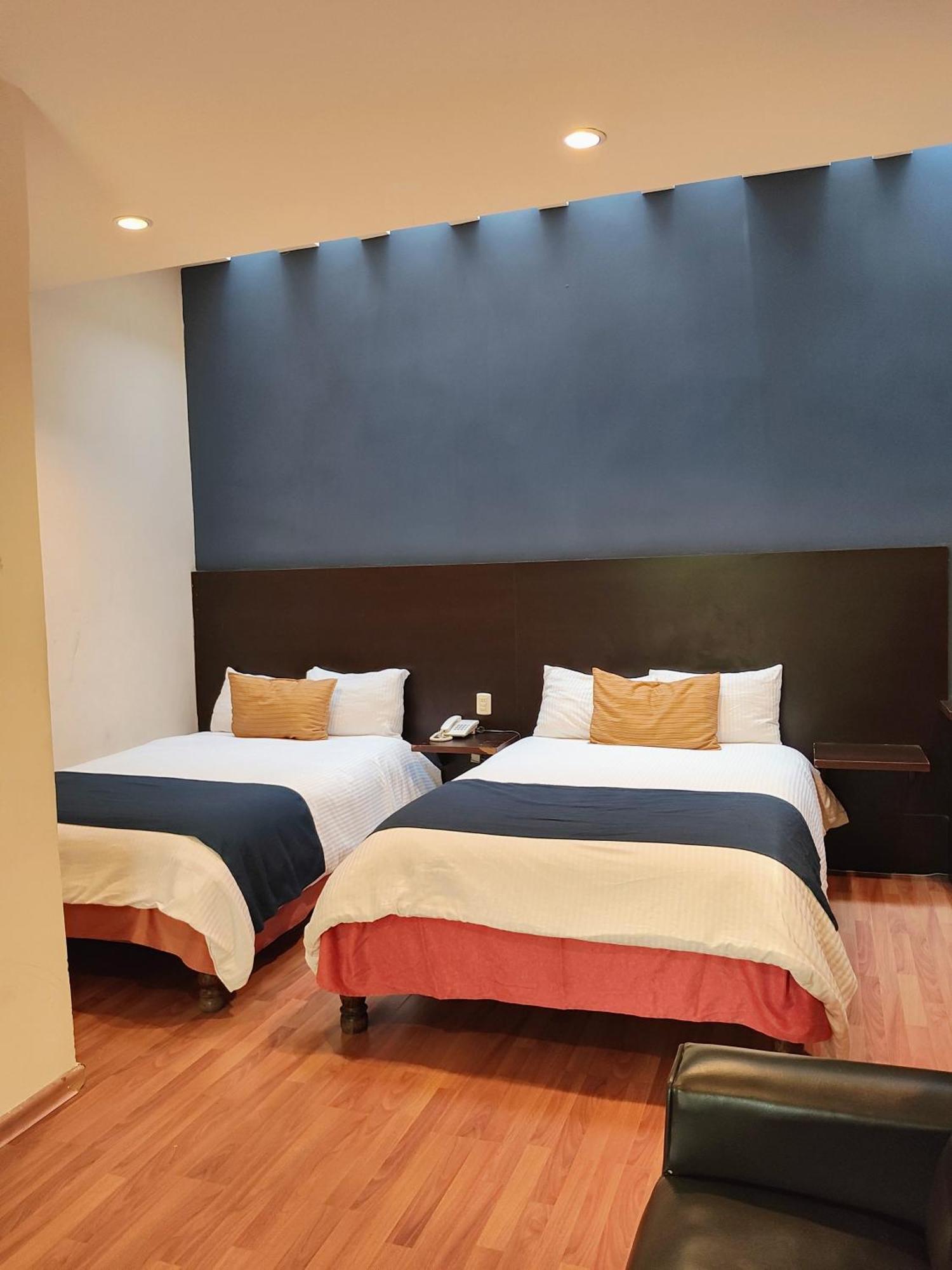 Hotel Jardines Del Centro San Cristóbal de Las Casas Buitenkant foto